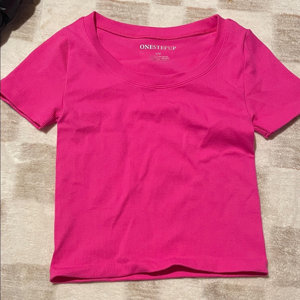 Women's Hot Pink Short Sleeve Scoop Neck Top